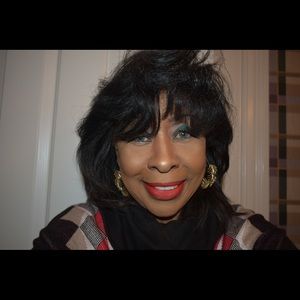 Meet your Posher, Naomi